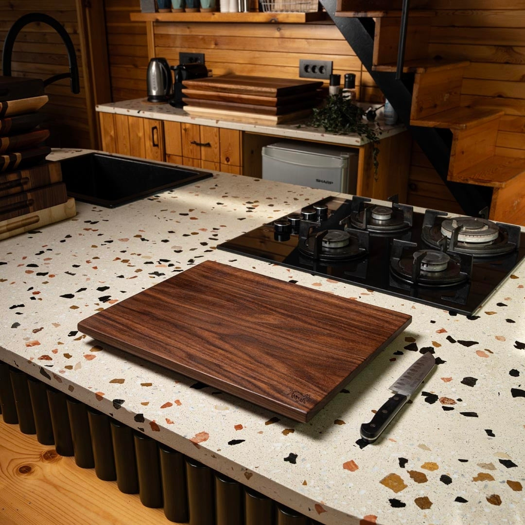 Classic Walnut Cutting Board